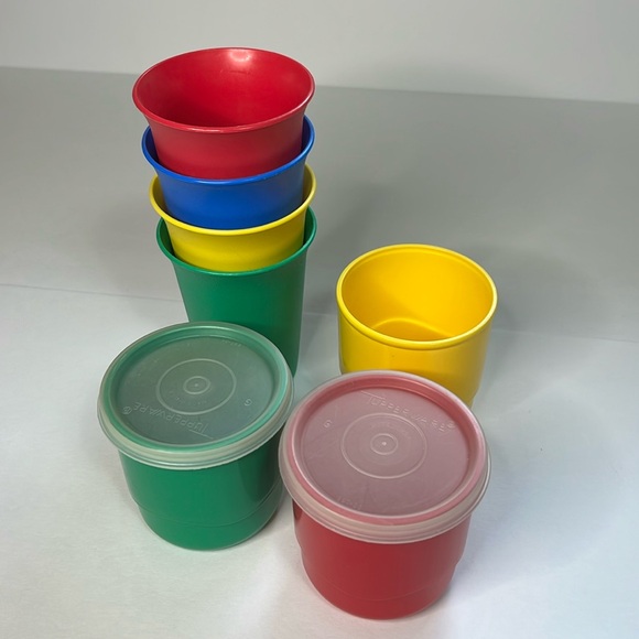 Vintage TUPPERWARE Sets - Picture 6 of 7